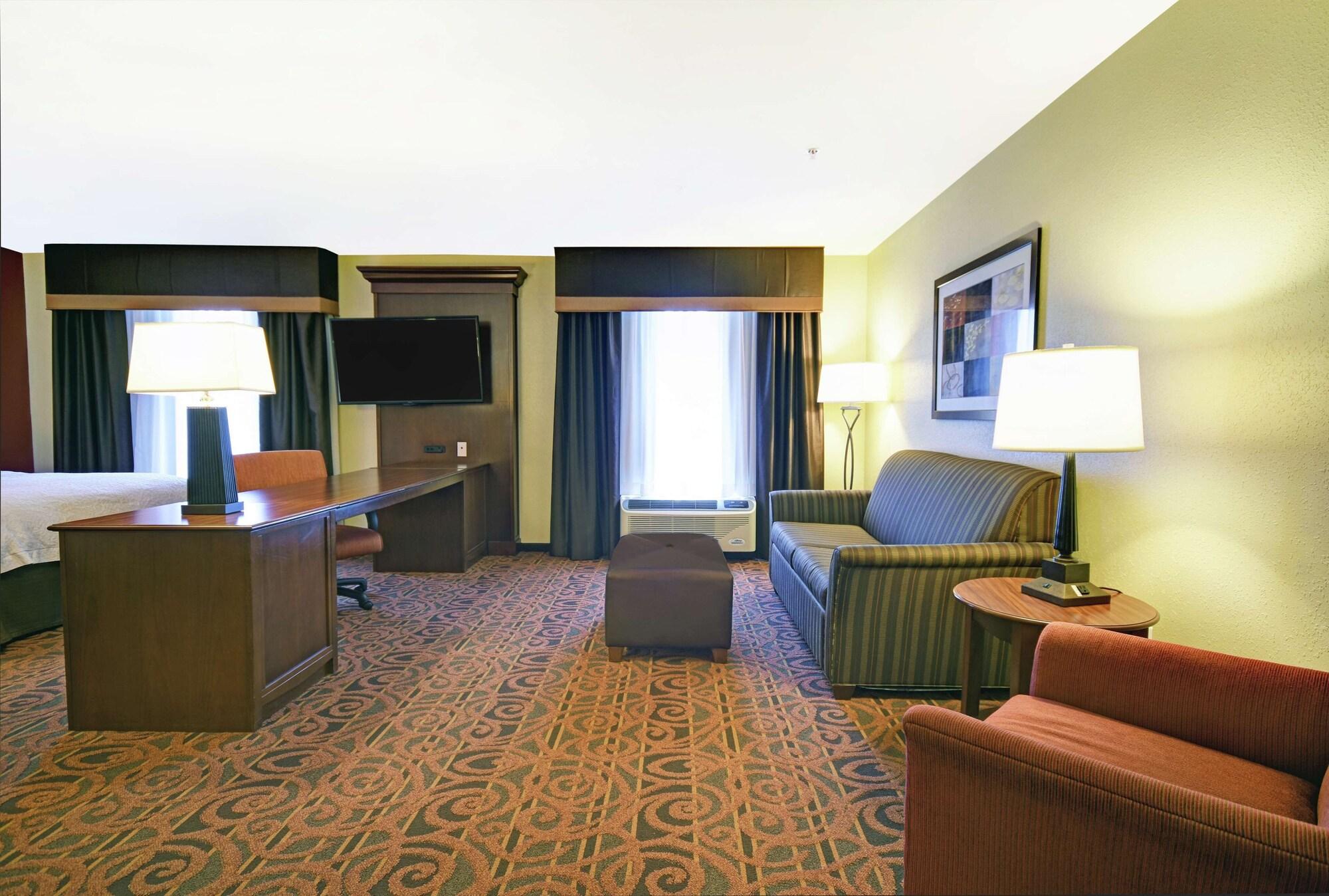 Hampton Inn & Suites Milwaukee/Franklin Франклин Экстерьер фото