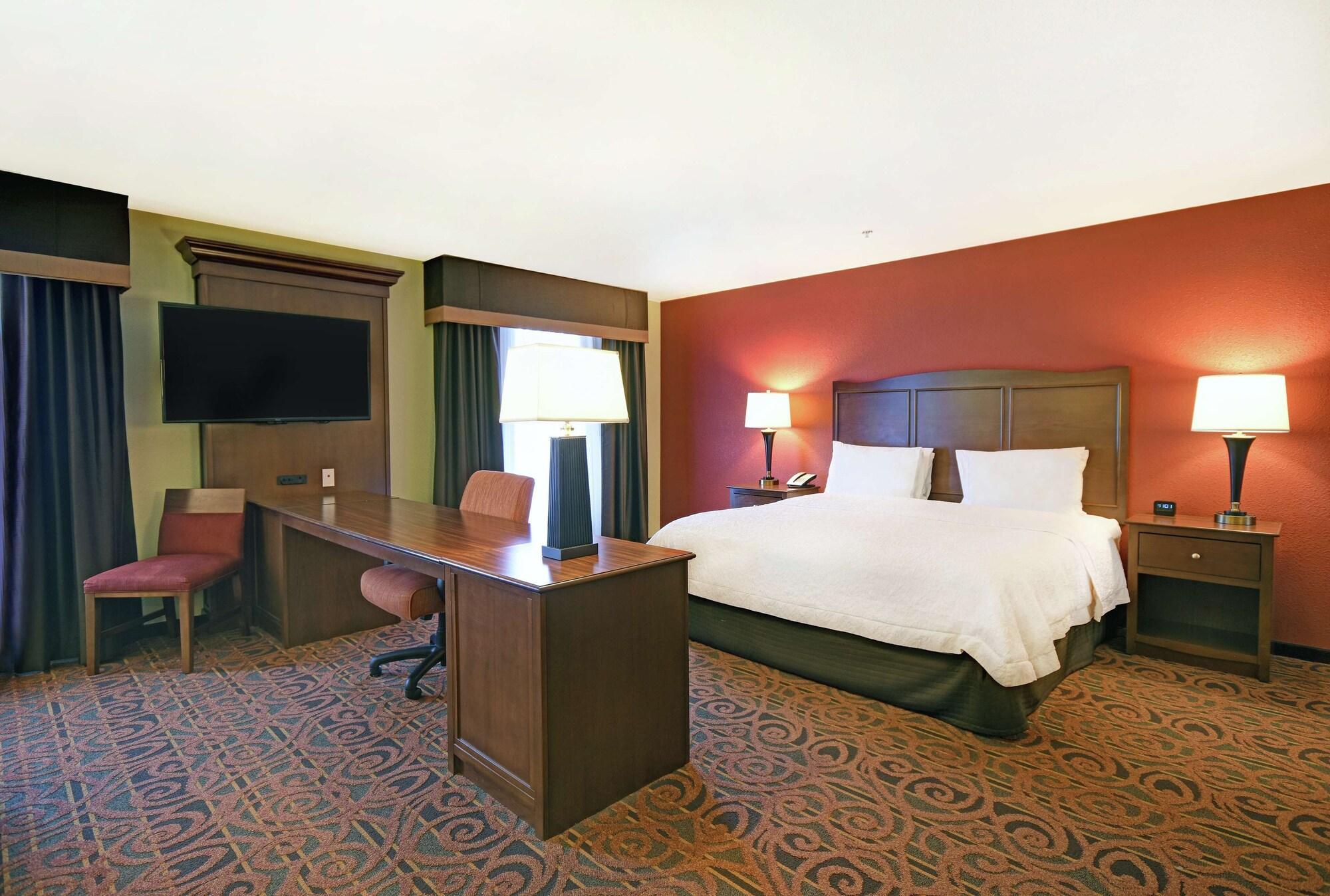 Hampton Inn & Suites Milwaukee/Franklin Франклин Экстерьер фото