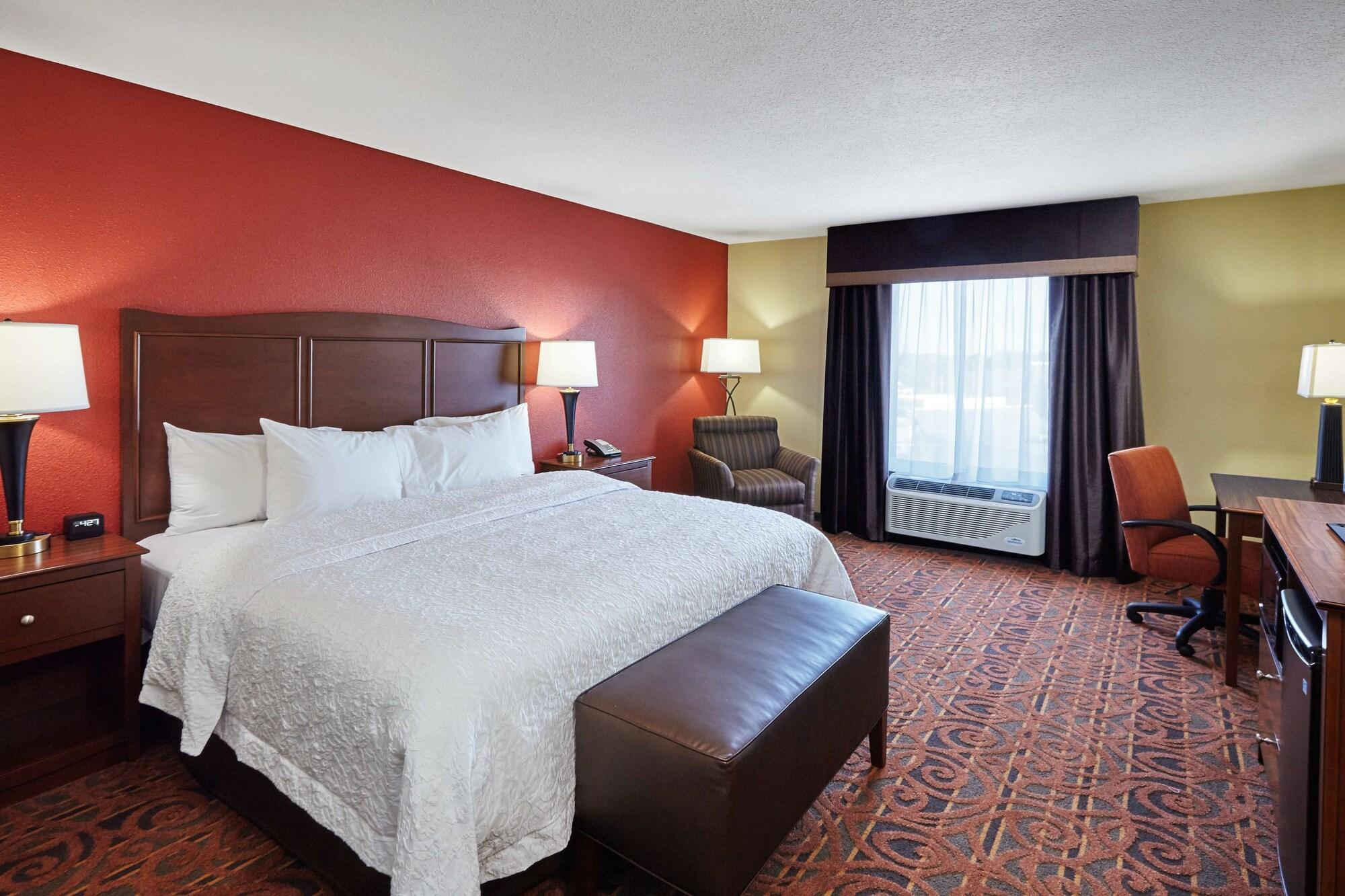 Hampton Inn & Suites Milwaukee/Franklin Франклин Экстерьер фото