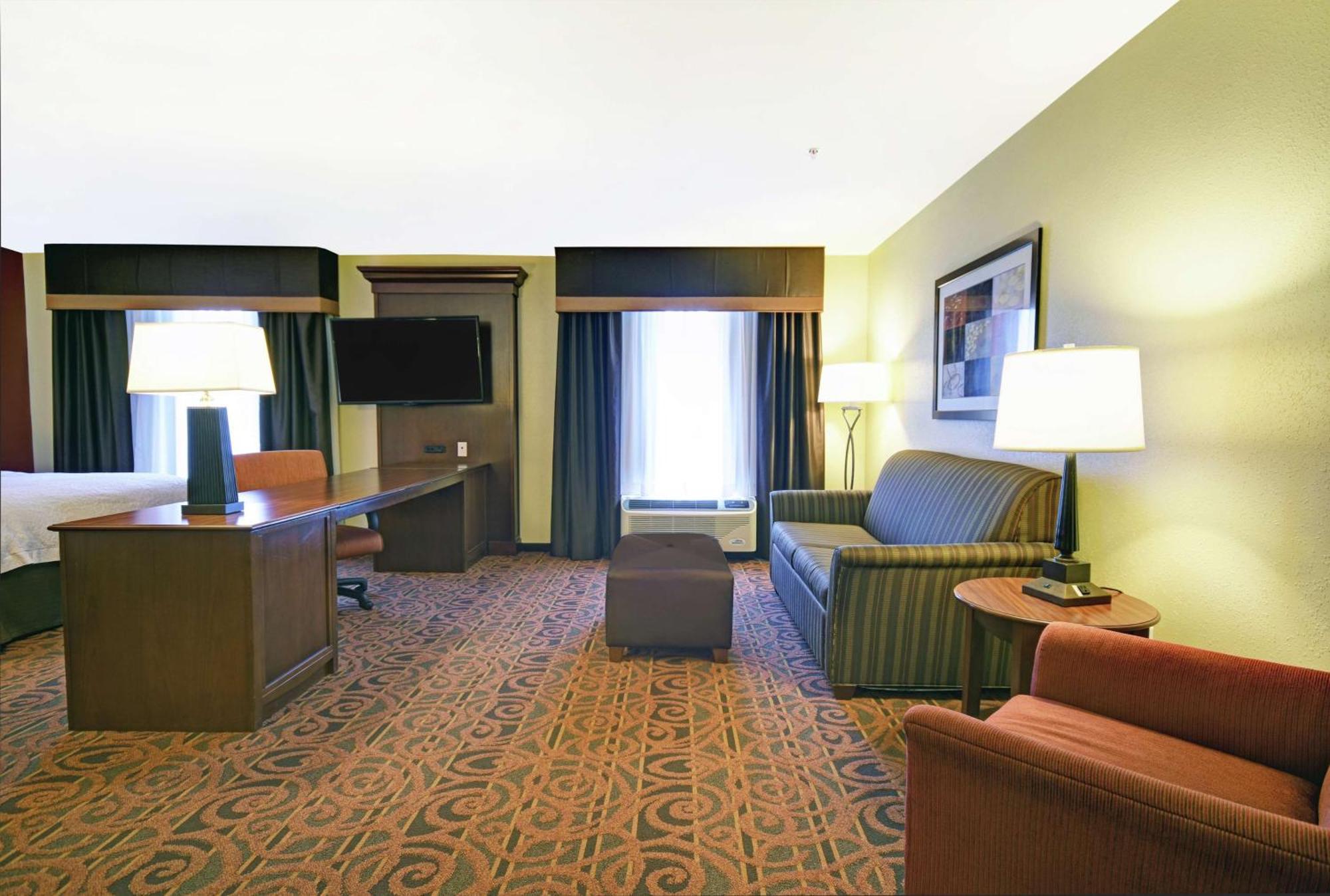Hampton Inn & Suites Milwaukee/Franklin Франклин Экстерьер фото